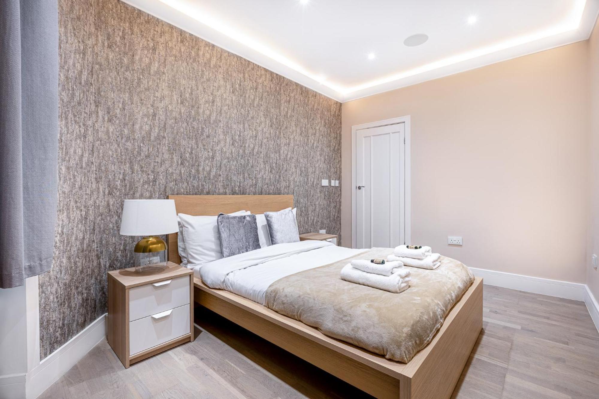 Modern 4 Bdr 3 Bth Apt Minutes From Edgware Road ลอนดอน ภายนอก รูปภาพ