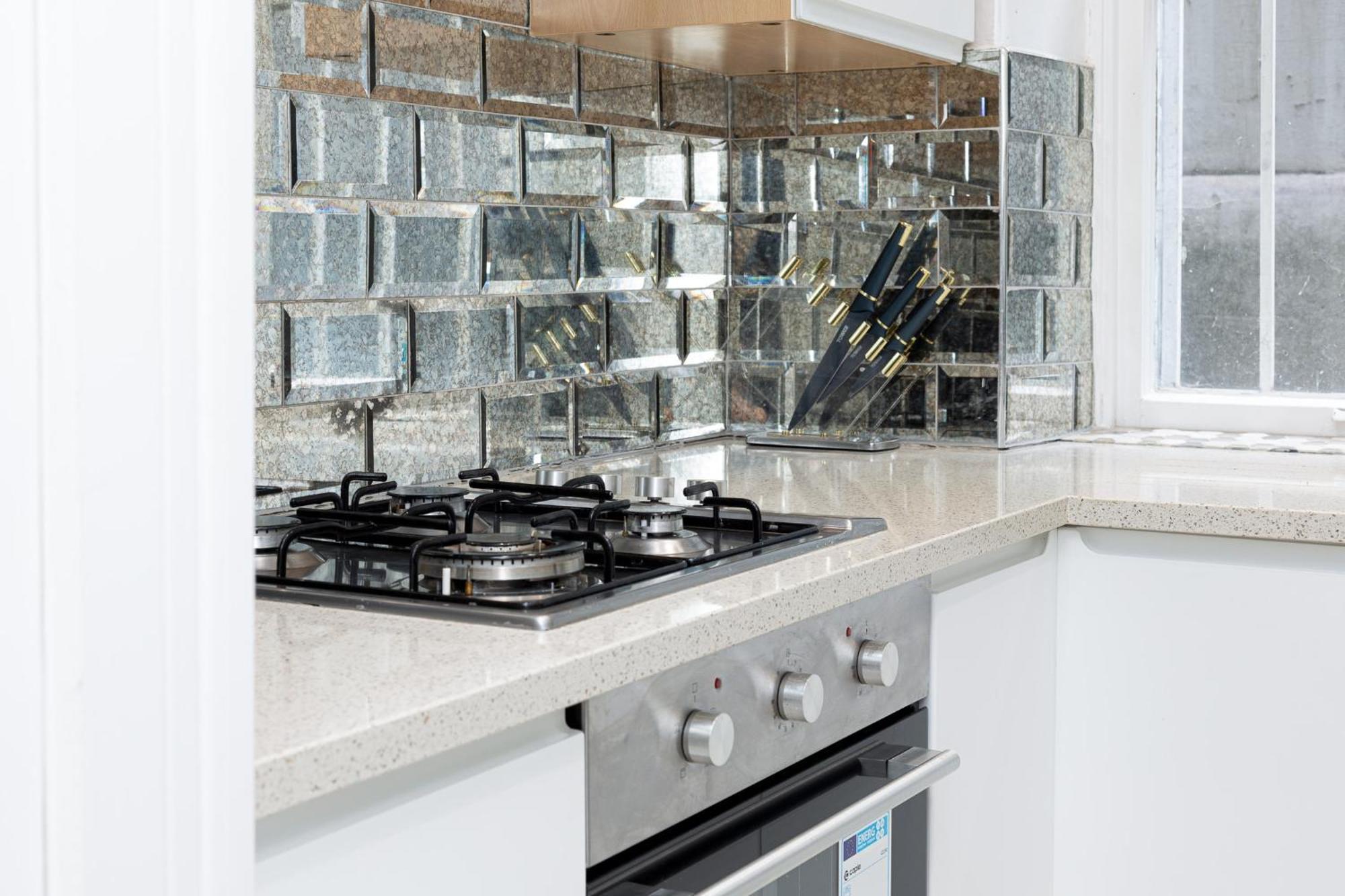 Modern 4 Bdr 3 Bth Apt Minutes From Edgware Road ลอนดอน ภายนอก รูปภาพ