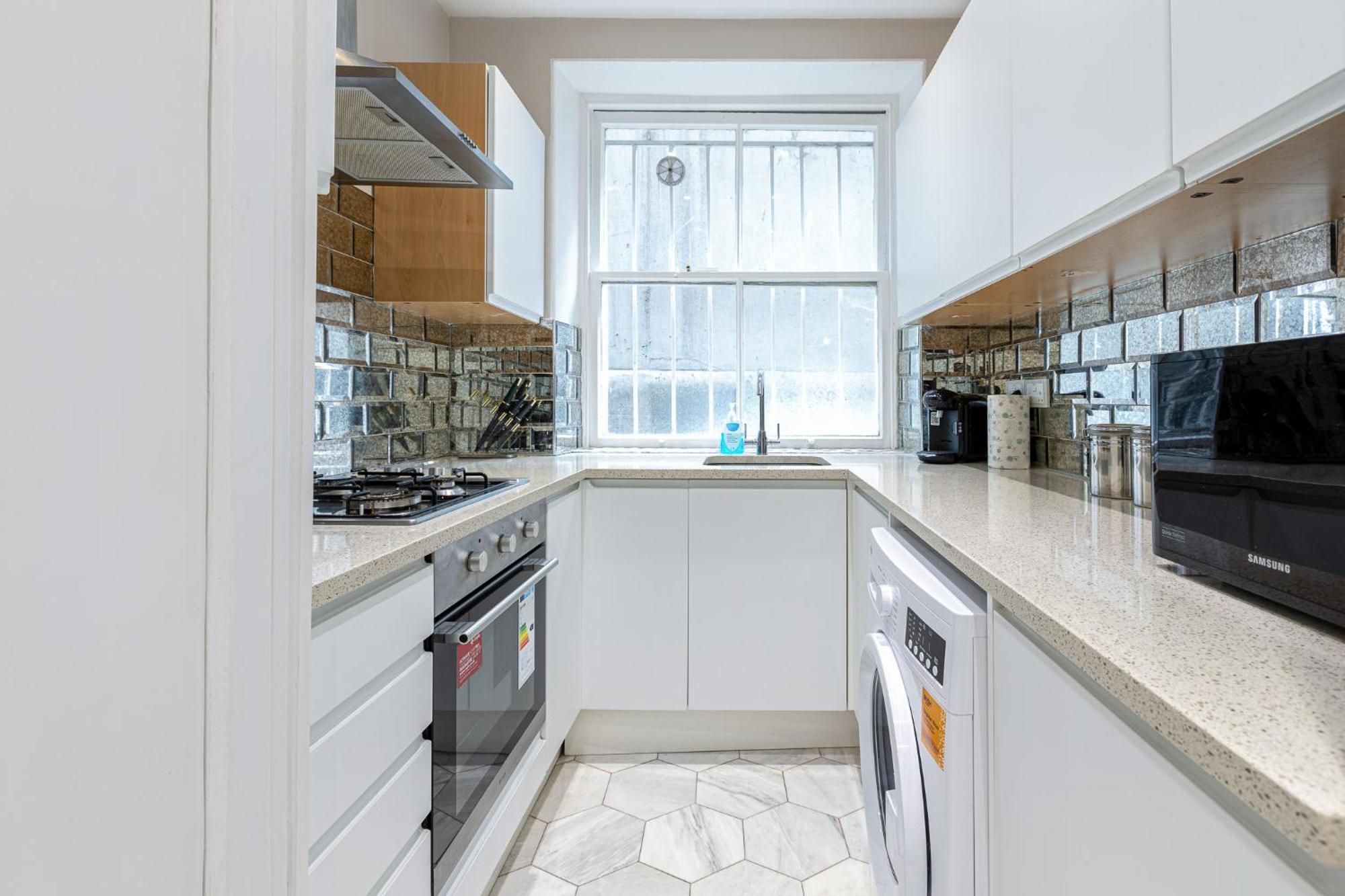 Modern 4 Bdr 3 Bth Apt Minutes From Edgware Road ลอนดอน ภายนอก รูปภาพ